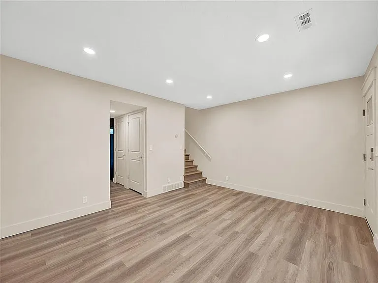 2162 E Mott Dr #6 — Photo 3