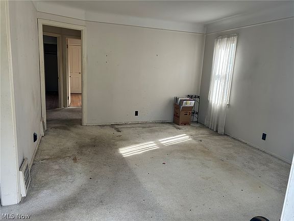 3rd image of 14501 Orchard Park Ave