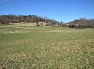 Dumplin Valley Rd W, Dandridge, TN 37725