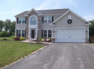 38 Bello Ct, Rochester, NY 14624