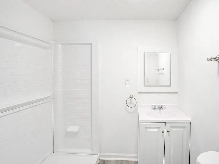 13117 Wilton Ave — Photo 30