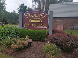 27 Trolley Crossing Ln, Middletown, CT 06457