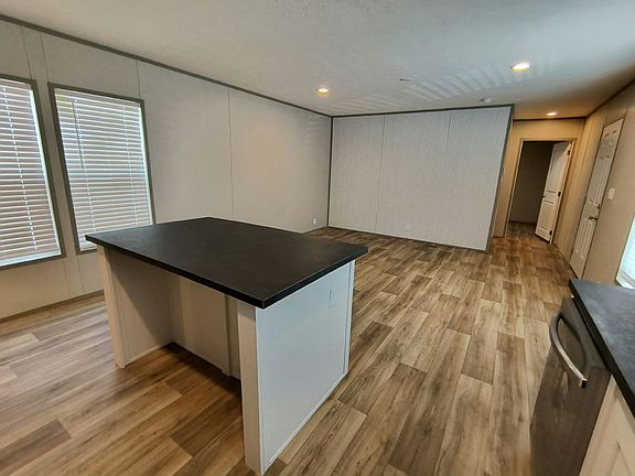 4th image of 118 Ixora Ave #Ix