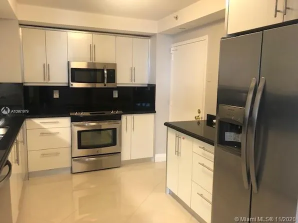 9511 Collins Ave APT 410, Surfside, FL 33154