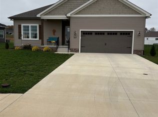 327 Claiborne Cir, Franklin, KY 42134