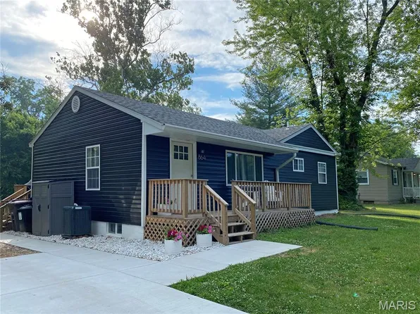 864 Oakwood Ln, East Alton, IL 62024