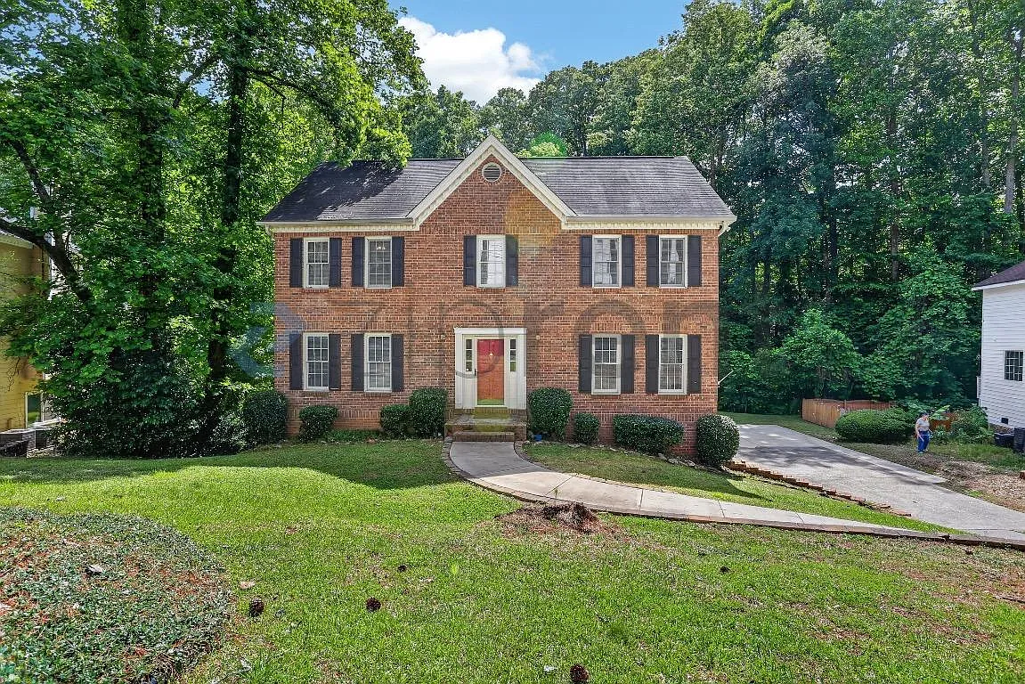 5 bed, 3.5 bath, 2790 sqft, $3,500 — Photo 1