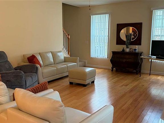 5th image of 1721 Timber Cove Ct