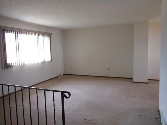 2nd image of 702 37th Ave S