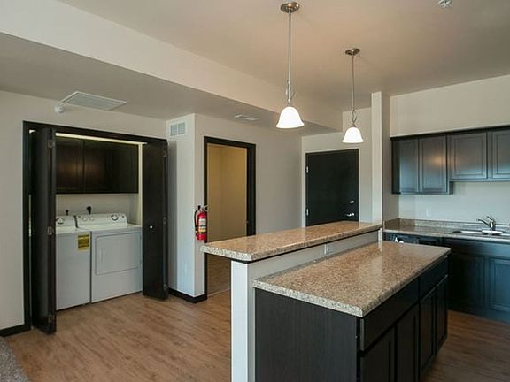 5th image of 2894 Coral Ct APT 207