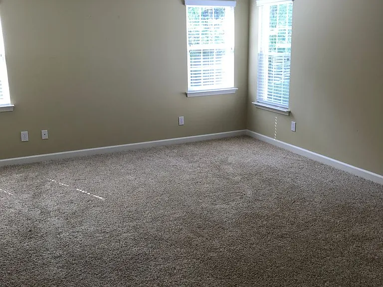 125 Keswick Ln — Photo 8