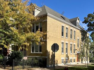 2835 N Damen Ave UNIT R3, Chicago, IL 60657