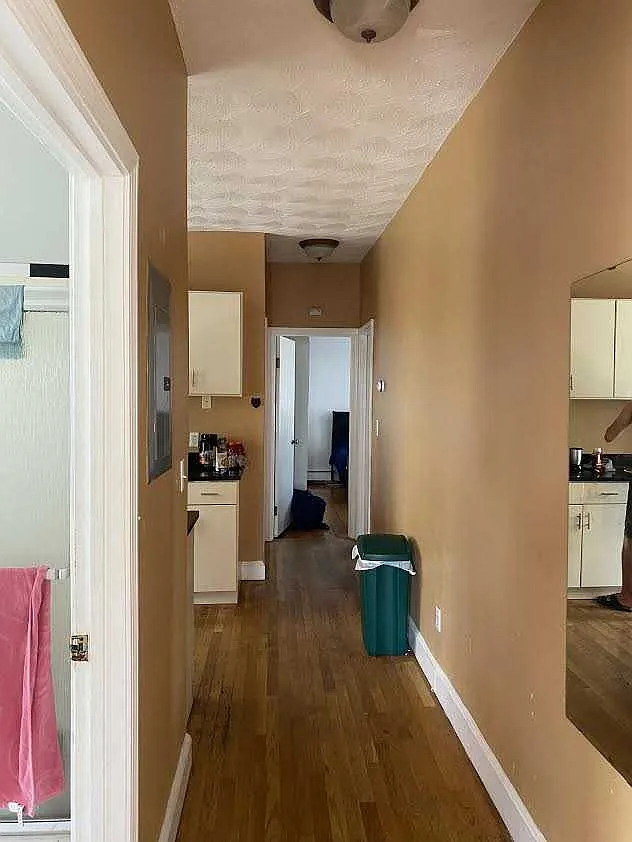 4 bed, $4,000 — Photo 4