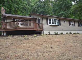 61 Mount Rascal Rd, Hackettstown, NJ 07840