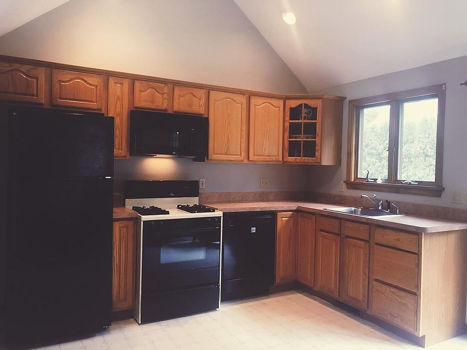 1st image of 195 Bradley Ln #2