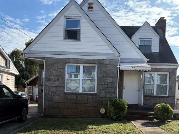 22 E Maple Street #2, Valley Stream, NY 11580