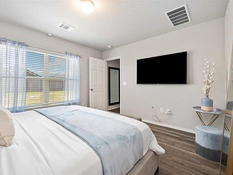 10527 Meadow Saffron Dr — Photo 16