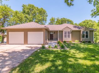 2225 152nd St, Winterset, IA 50273