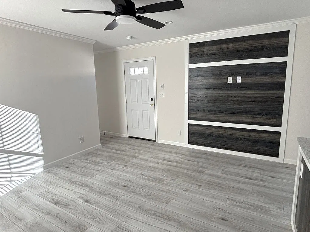 3 bed, 2.0 bath, 1021 sqft, $1,550 — Photo 3