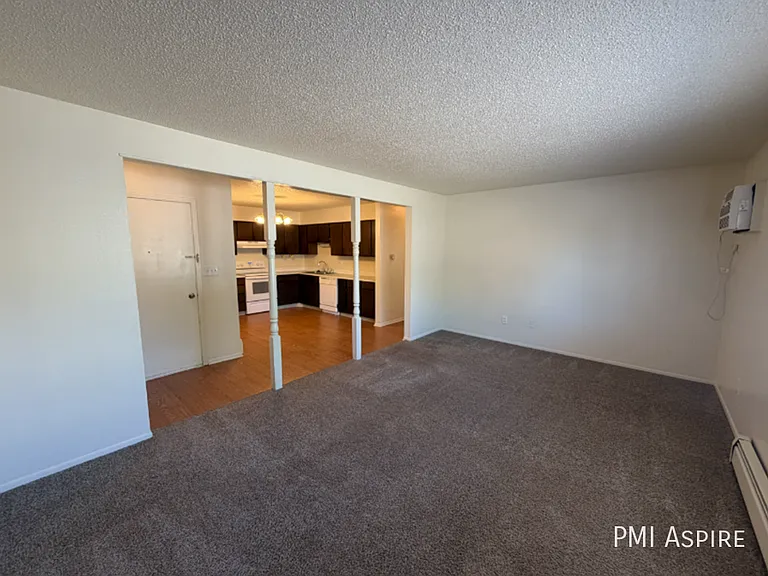 1329 Vivian St #102 — Photo 3