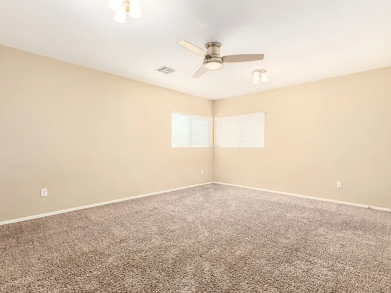 1310 E Beth Dr — Photo 35