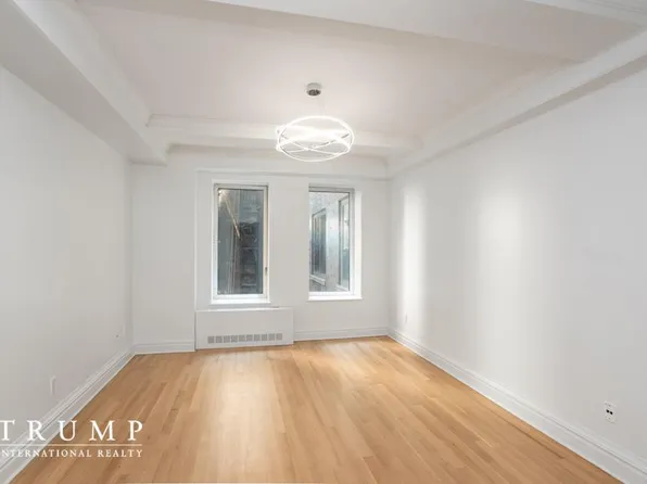 502 Park Avenue image 10 of 15