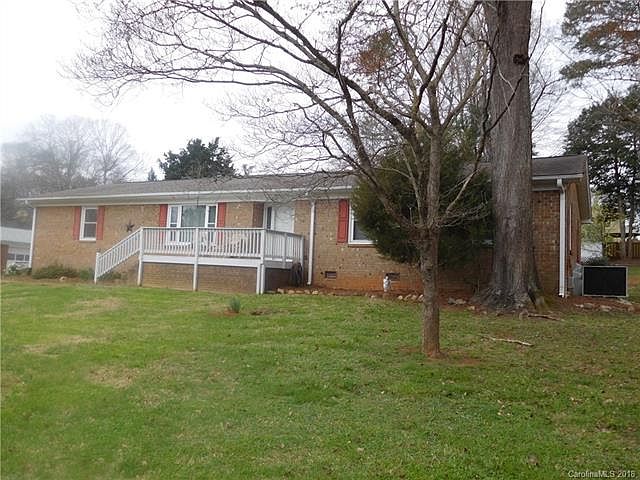 1st image of 2635 Hill Ln