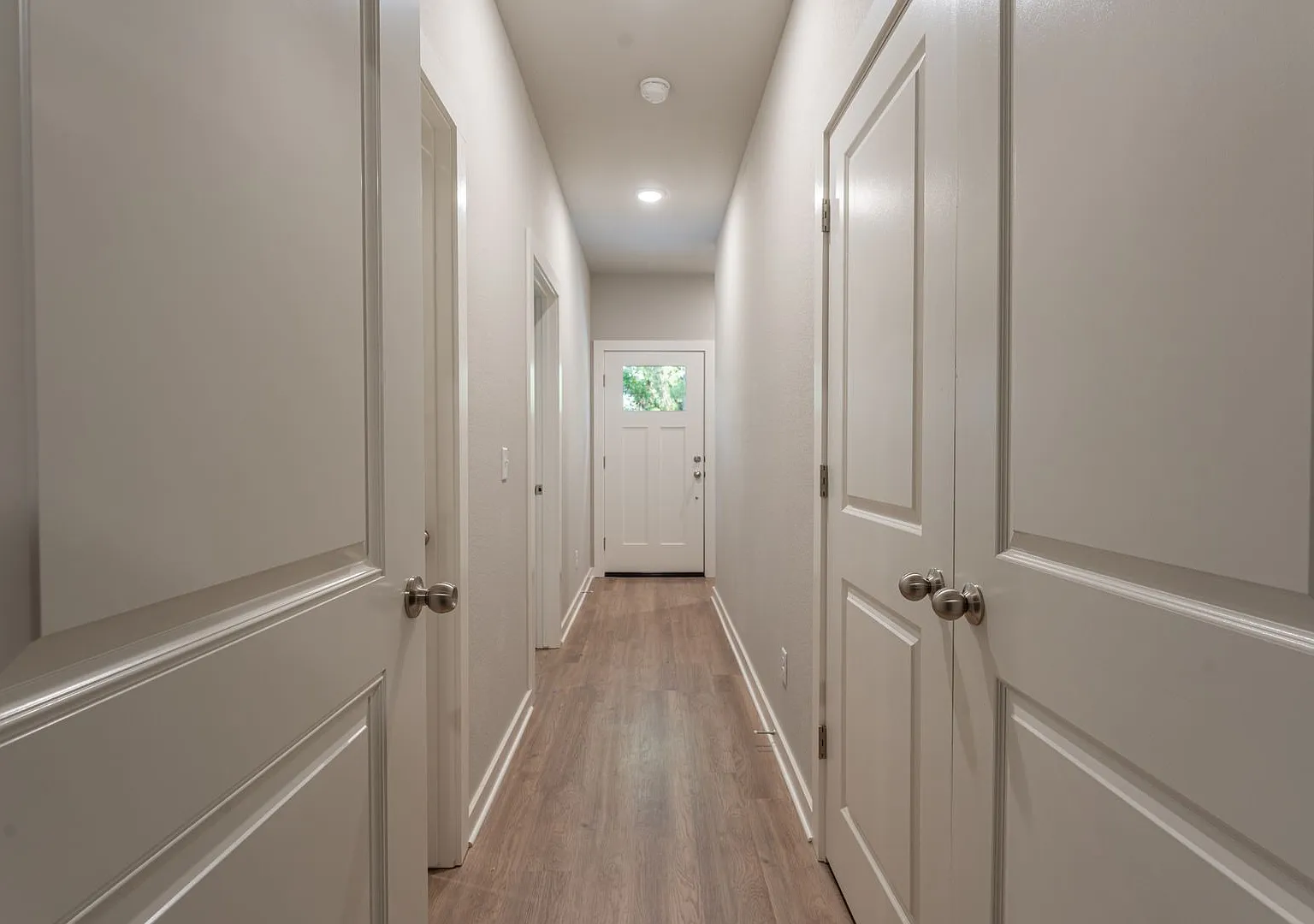 Brand New 2 BR Townhomes — Photo 4