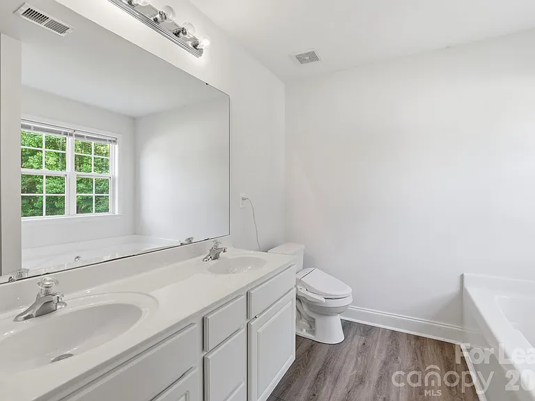 512 Bearbrook Ln — Photo 19