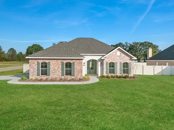 501 Pemberton Pl, Picayune, MS 39466