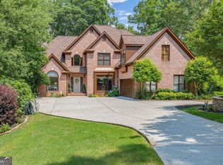 8575 Anchor On Lanier Ct, Gainesville, GA 30506