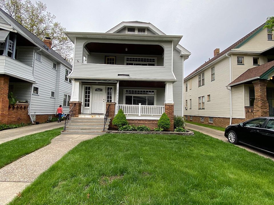 1st image of 2243 Northland Ave Floor 1