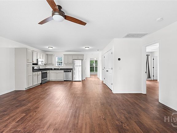 2nd image of 9 W Inman Street