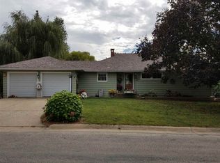 204 Fuelner St, Strawberry Point, IA 52076