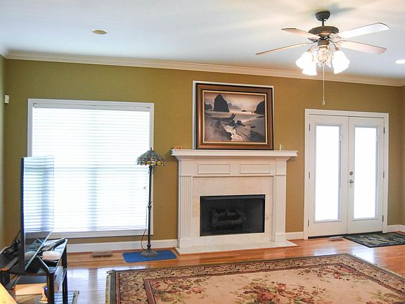 5th image of 103 Liberty Ln