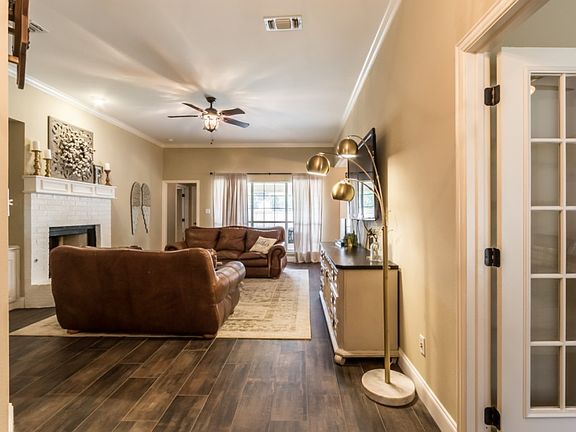 4th image of 2110 Nugent Dr