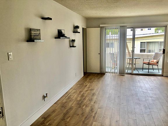 3rd image of 1326 S Saltair Ave APT 8