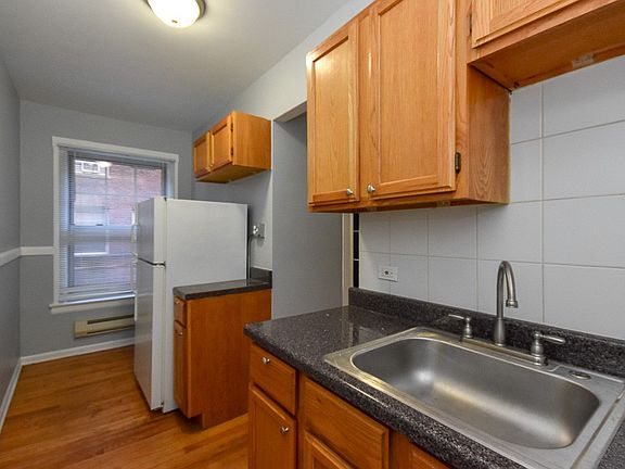 4th image of 3259 W Wrightwood Ave #H2