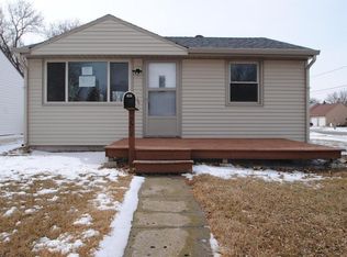 721 20th St N, Moorhead, MN 56560