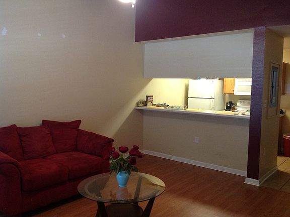 3rd image of 2738 W Tharpe St APT 403