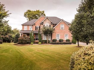 106 Tamarak Wood Ct, Cary, NC 27519