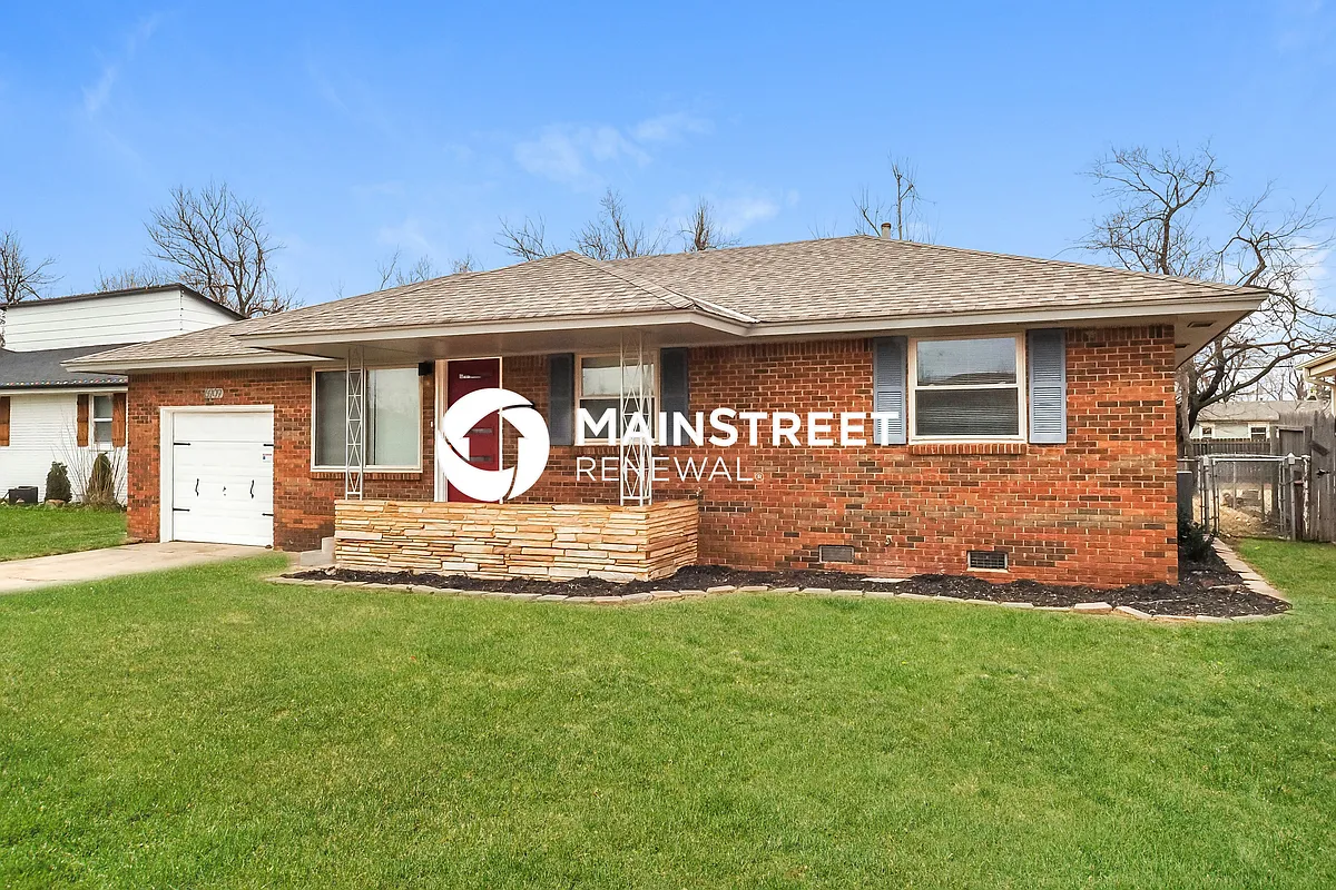Front View - 6909 NW 59th St