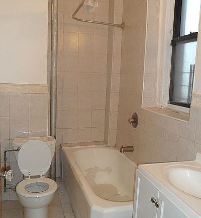 3rd image of 409 Edgecombe Ave APT 3I