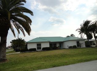 1577 Thumb Point Dr, Fort Pierce, FL 34949