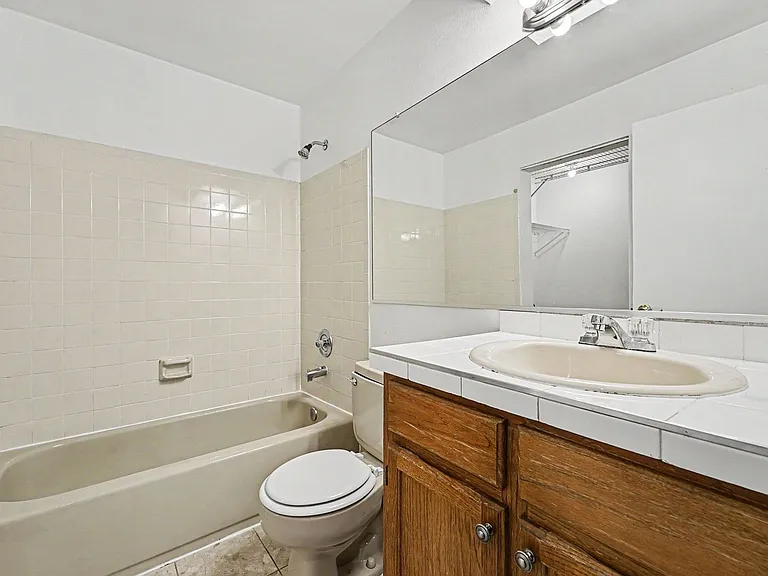 902 S Walden St #208 — Photo 16