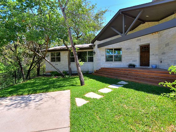 2nd image of 109 Crest View Dr