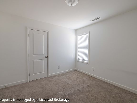 4th image of 100 Henson St
