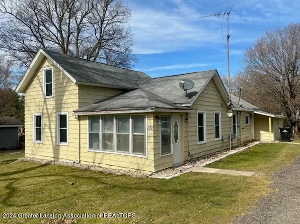 270 W 1st St, Vermontville, MI 49096