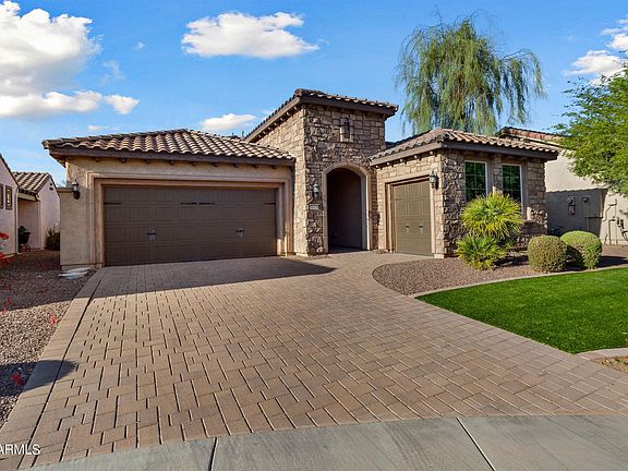 2nd image of 26438 W Sequoia Dr