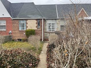 115-12 227th St, Cambria Heights, NY 11411